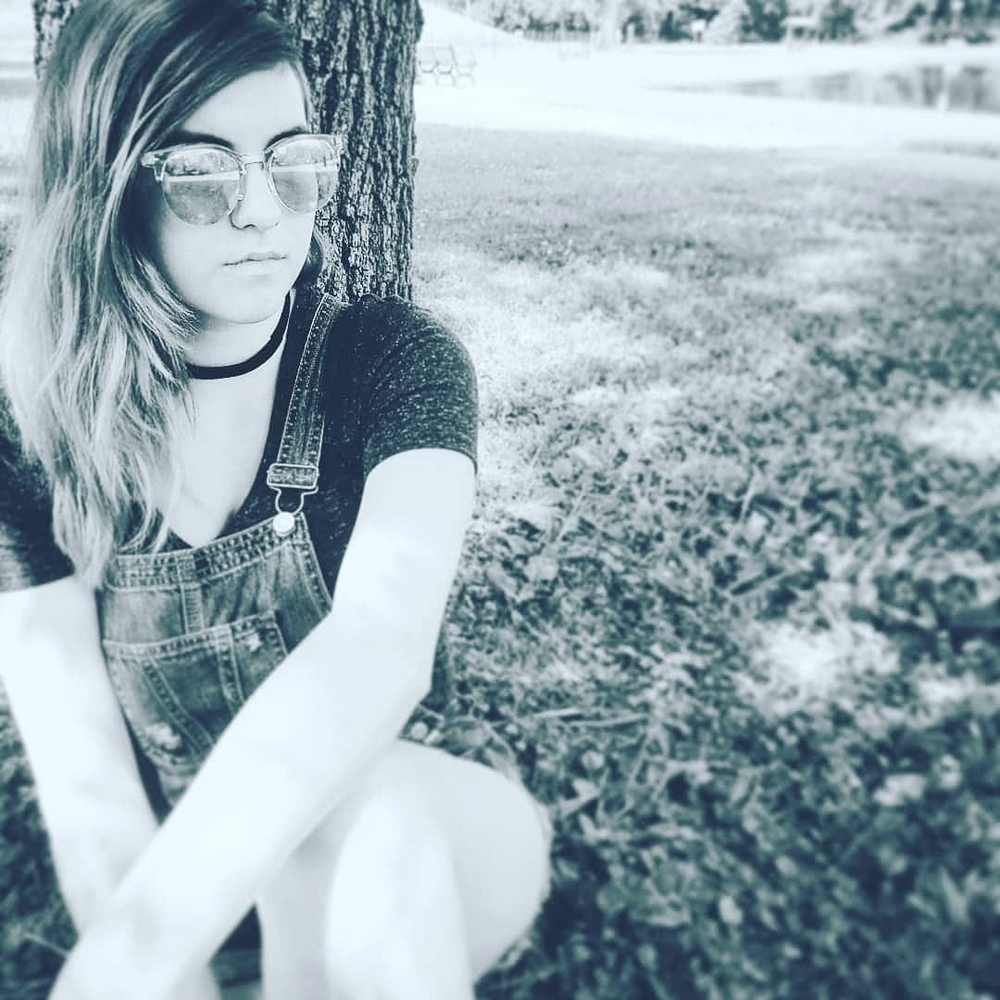 Meet your Posher, Chloe